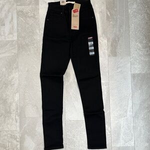 Levi's Women's High Rise Jeans - Black